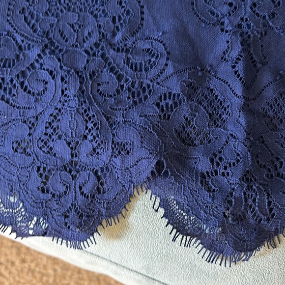 🍋NWT For Love & Lemons Long Sleeve Lace Crop and Skirt Navy 2 Piece Ser L - Picture 7 of 11